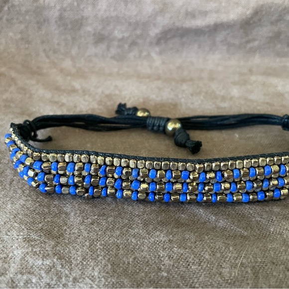 Blue Beaded drawstring bracelet. - Picture 4 of 4
